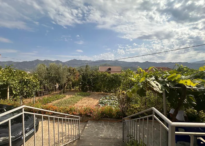 Lägenhet Teuta Përmet