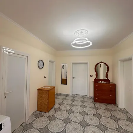 Teuta Apartment